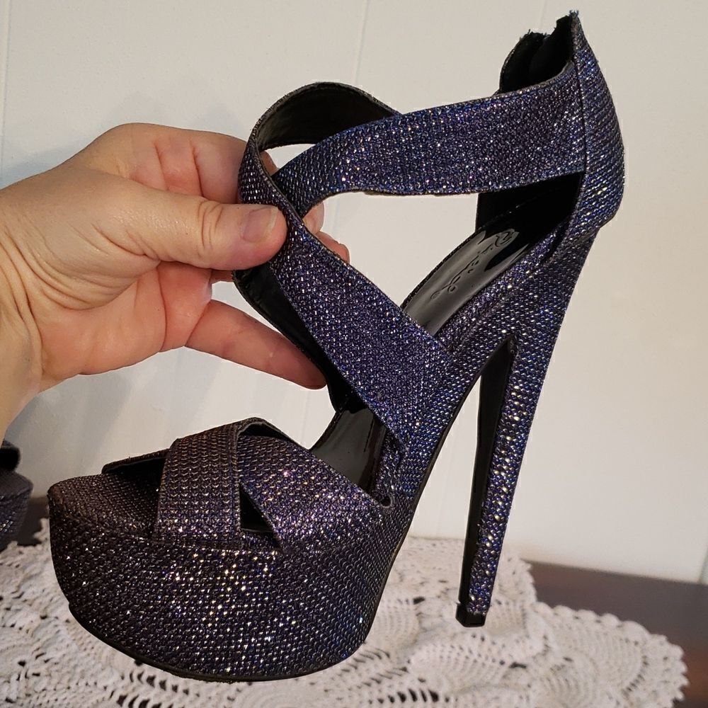 EUC Qupid Glittery Blue Platform Heels Sz 7.5 - Picture 2 of 9